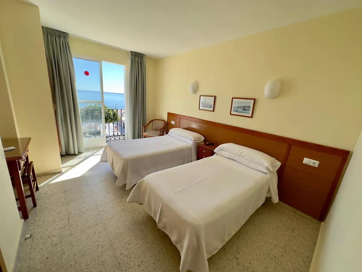 Hotel Cabello Torremolinos 0*,