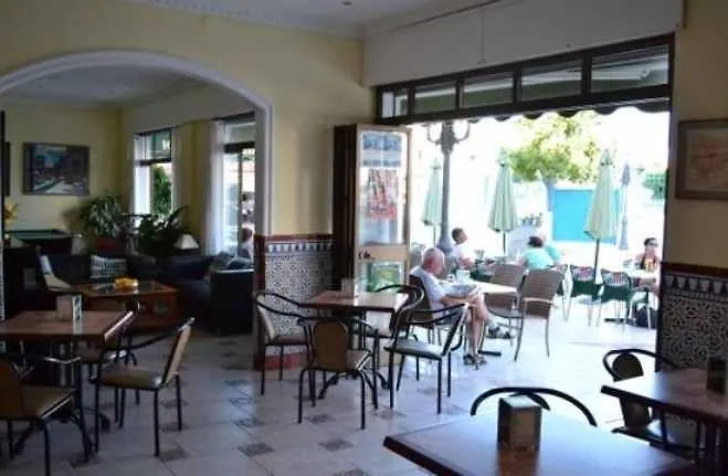 Hotel Cabello Torremolinos