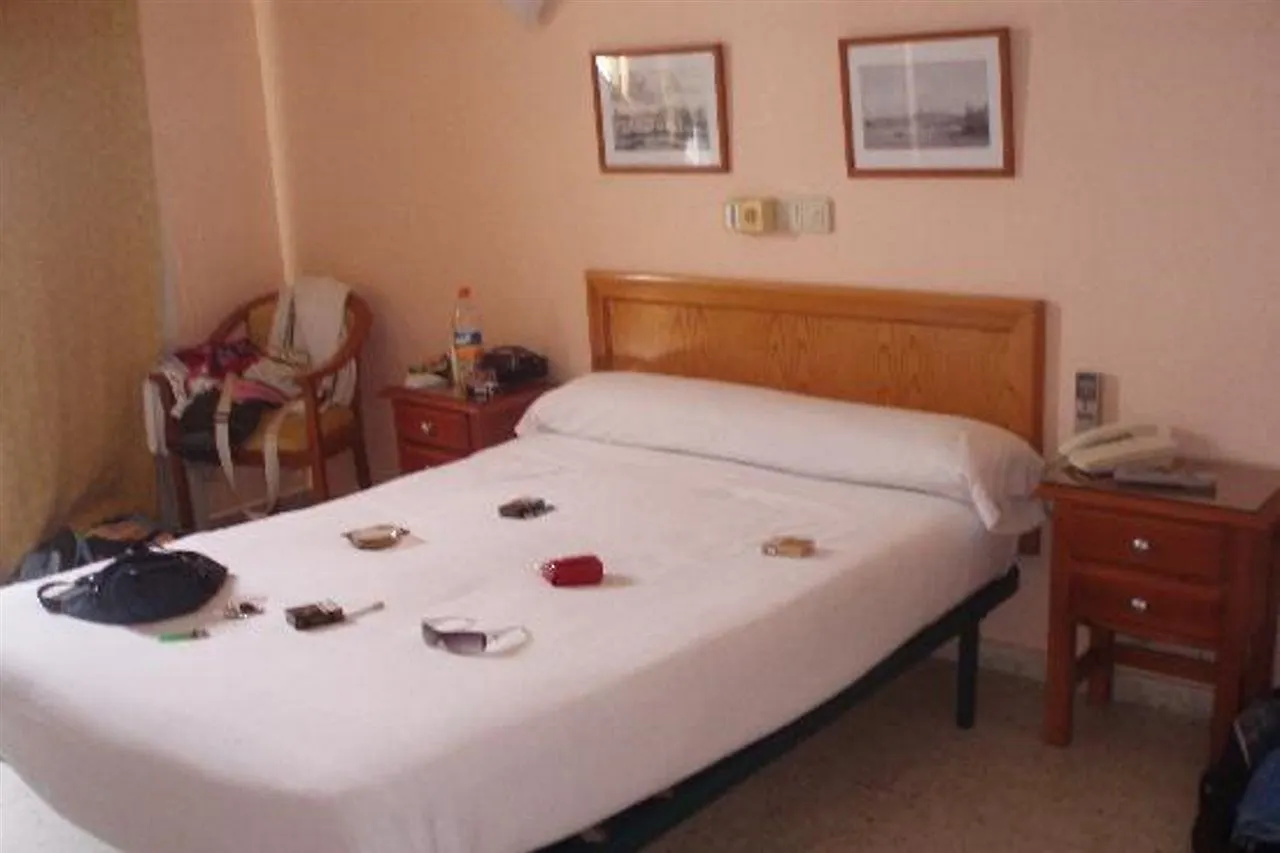 Hotel Cabello Torremolinos
